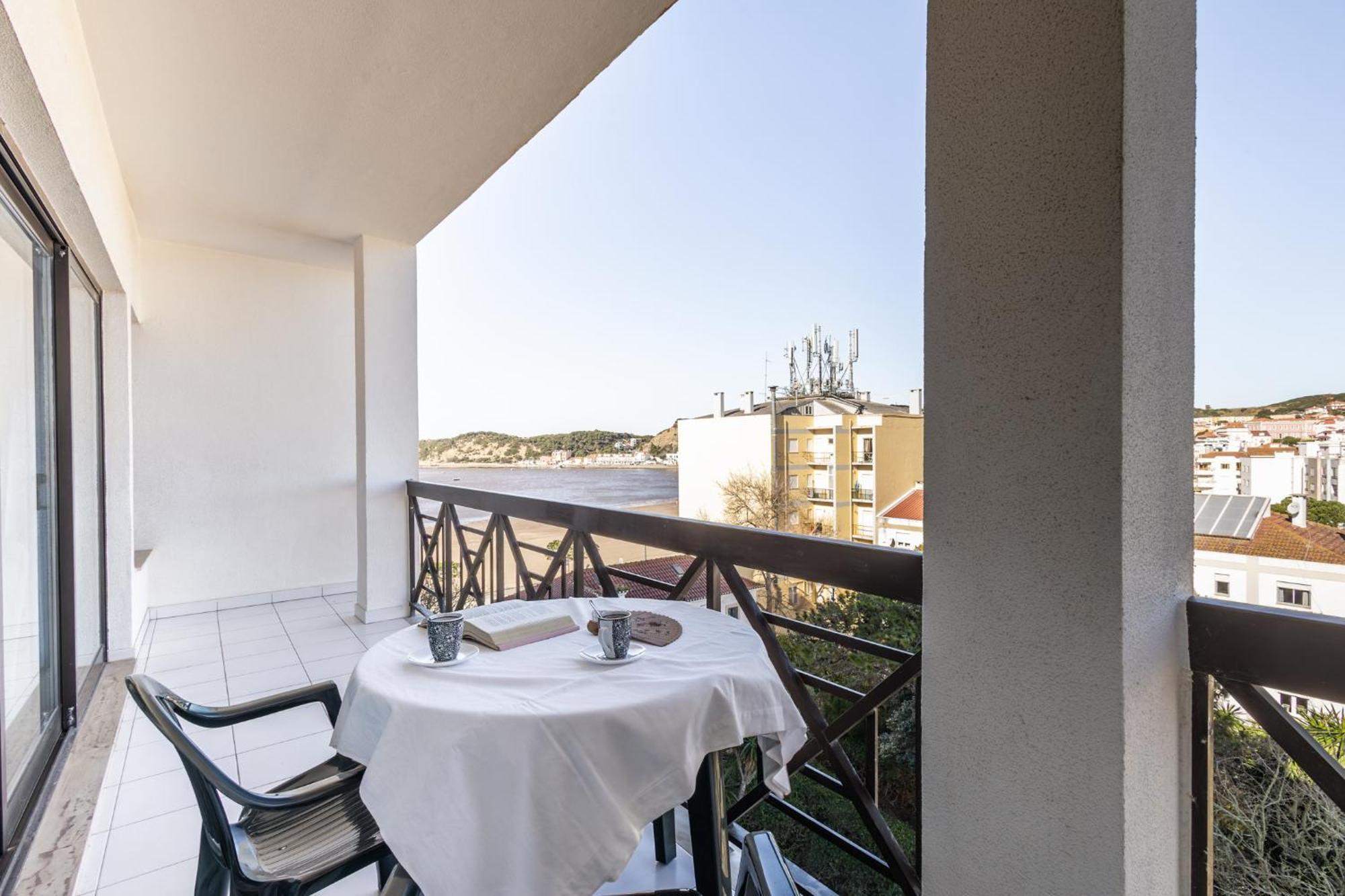 Ferienwohnung Infante 1 - A Poucos Metros Da Baia São Martinho do Porto Exterior foto